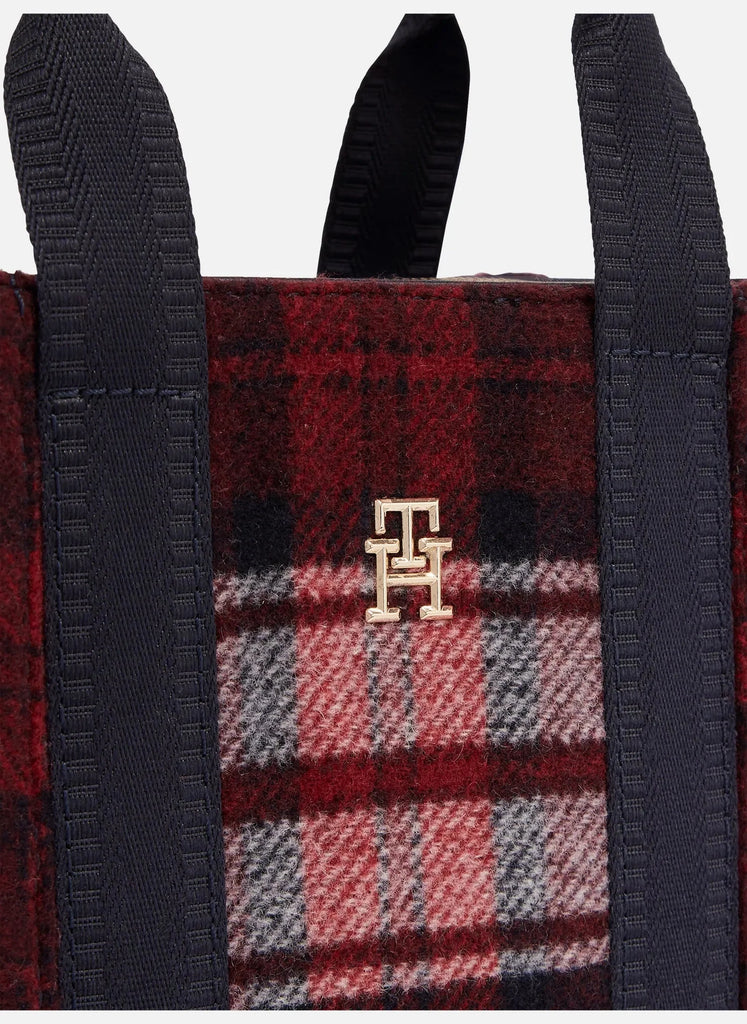 Tommy Hilfiger crvena ženska torba s kariranim uzorkom-[SKU]